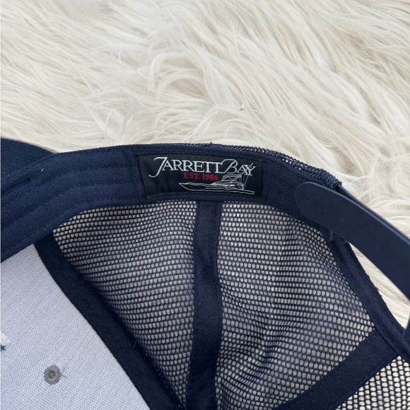 Jarrett Bay Hat - Picture 2 of 3